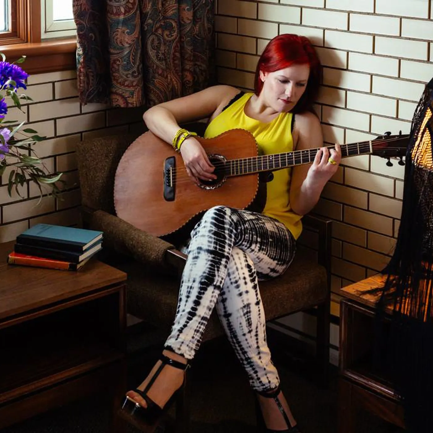 Tara Holloway Brand Page