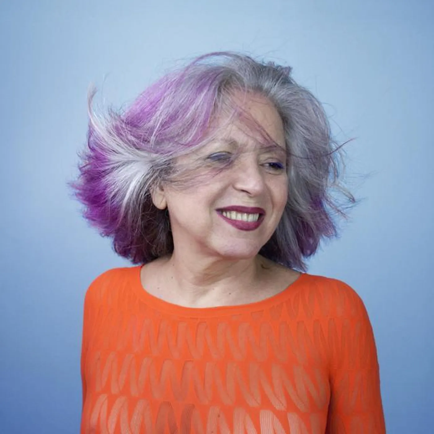 Tetê Espíndola Brand Page