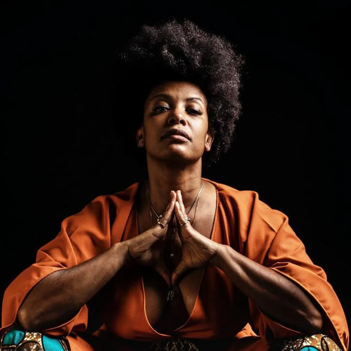 Thalma Freitas Brand Page