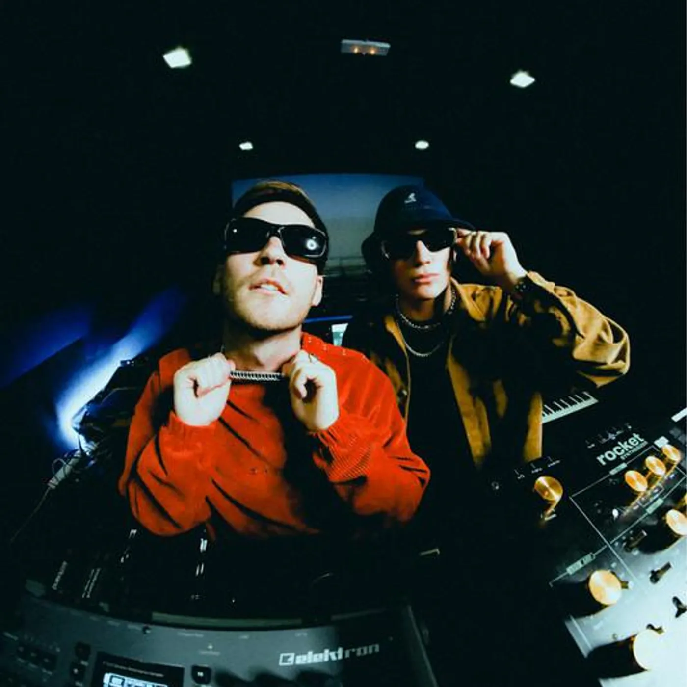 THE DAWLESS Brand Page