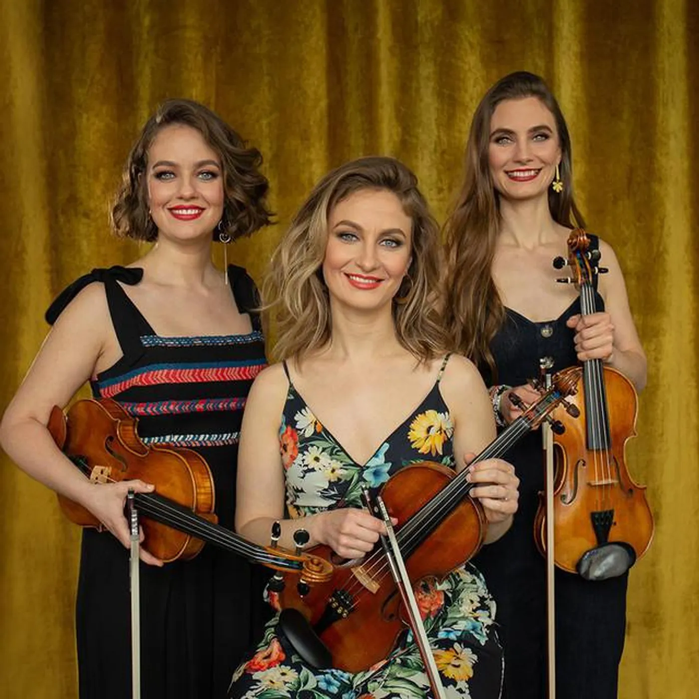 The Quebe Sisters Brand Page