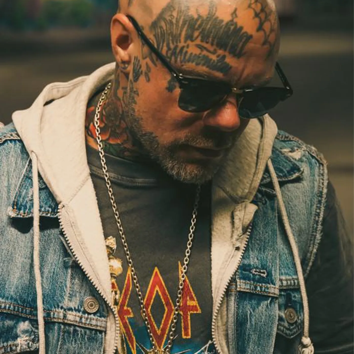 Threelaxs Brand Page