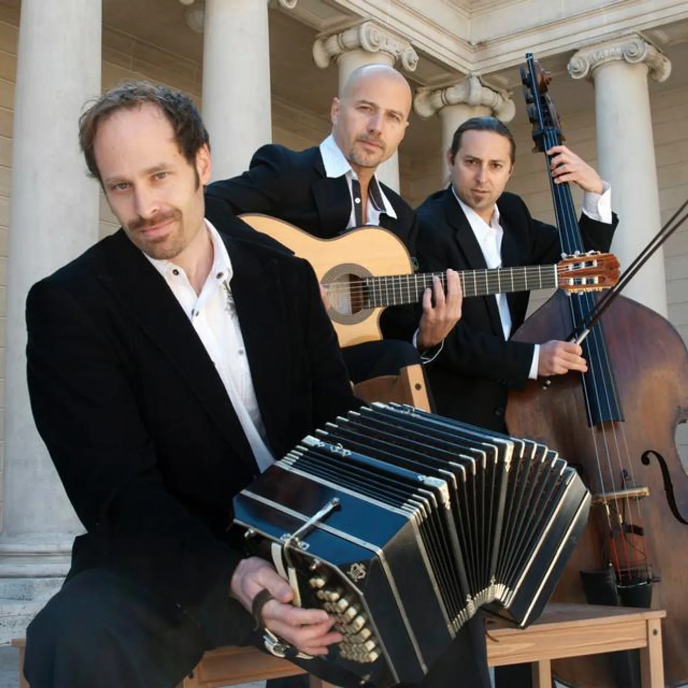 Trio Garufa Brand Page