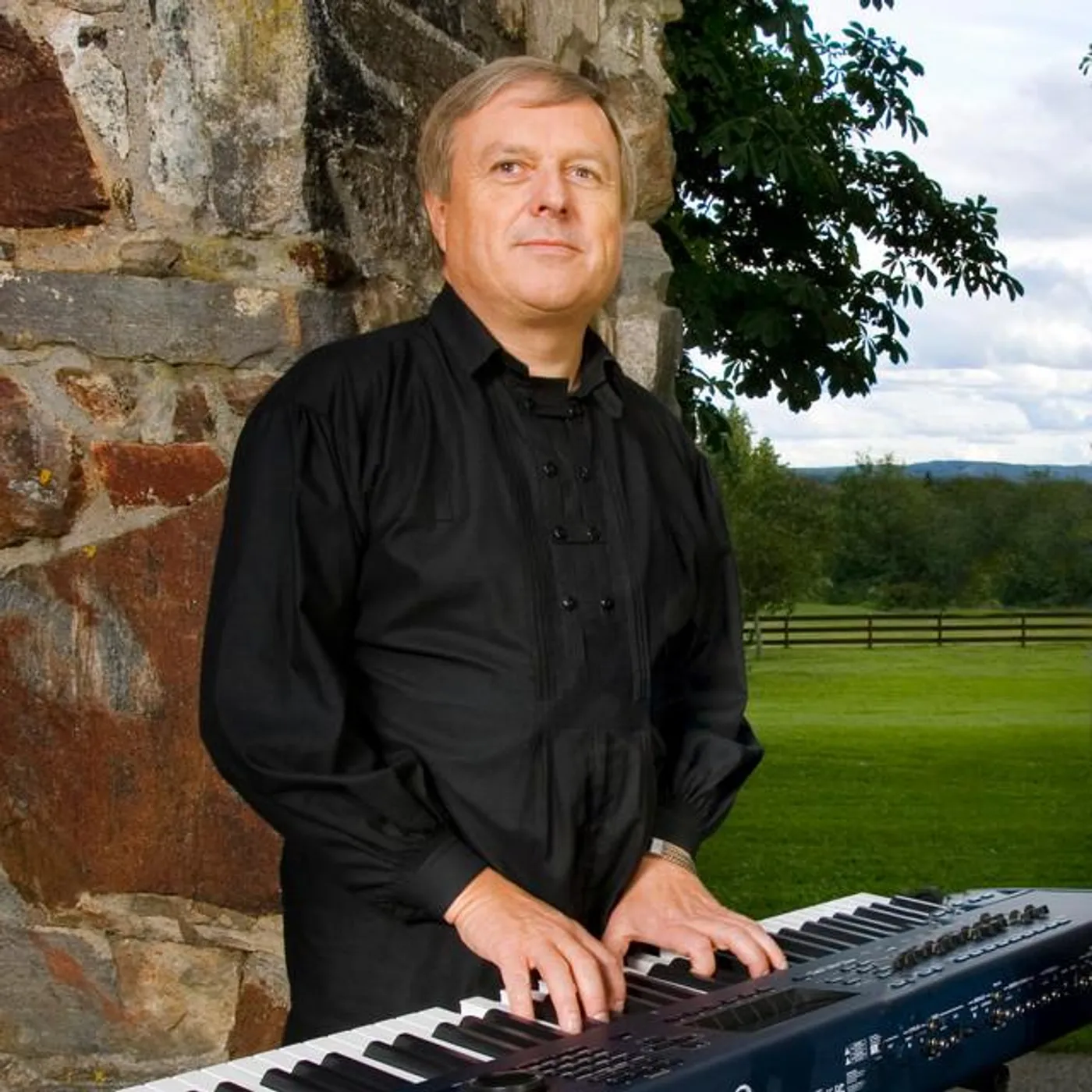 Tron Syversen Brand Page