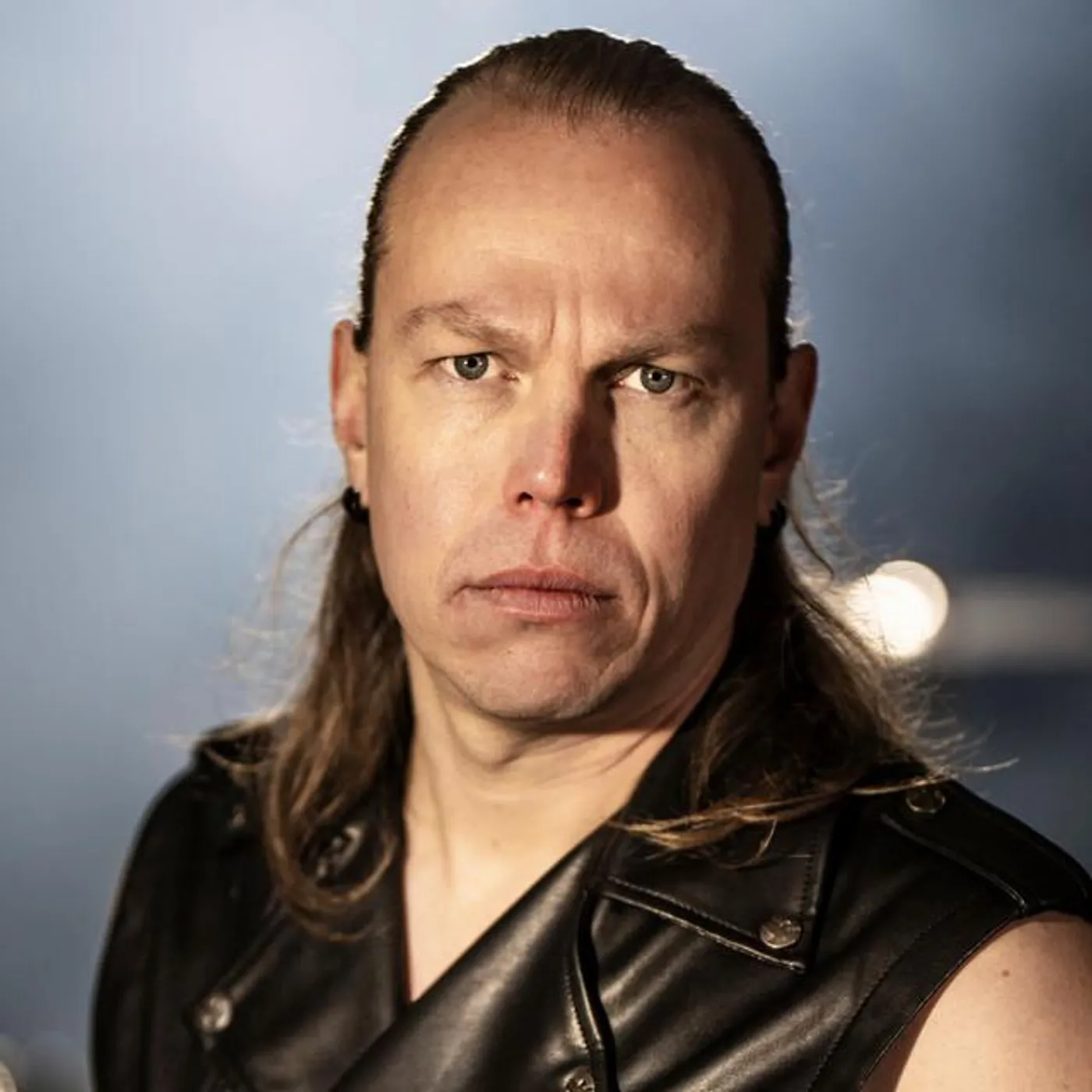 V. Rantanen ja Teräksen varjo Brand Page