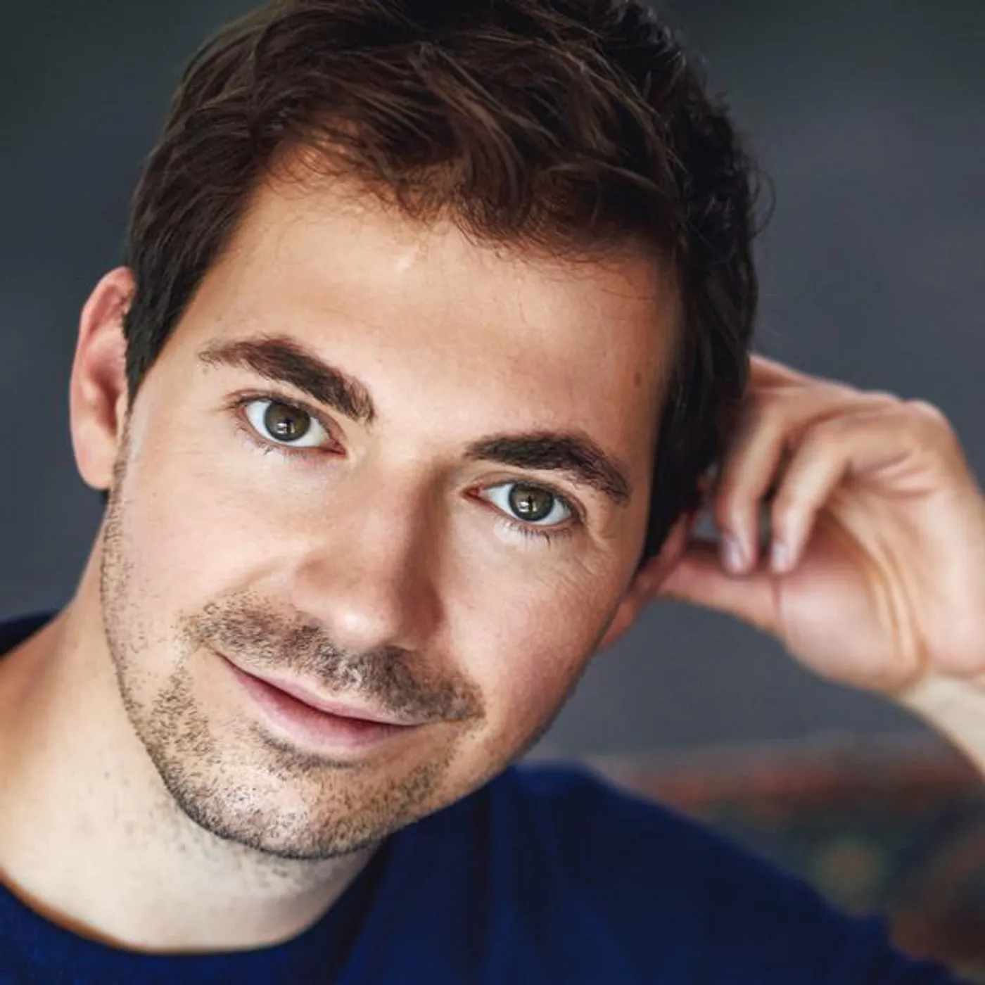 Valer Sabadus Brand Page