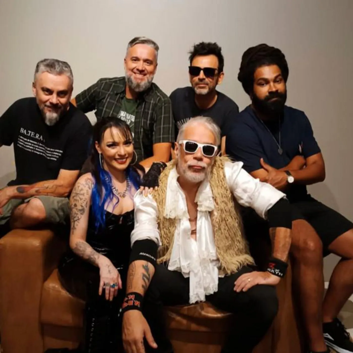 Velhas Virgens Brand Page