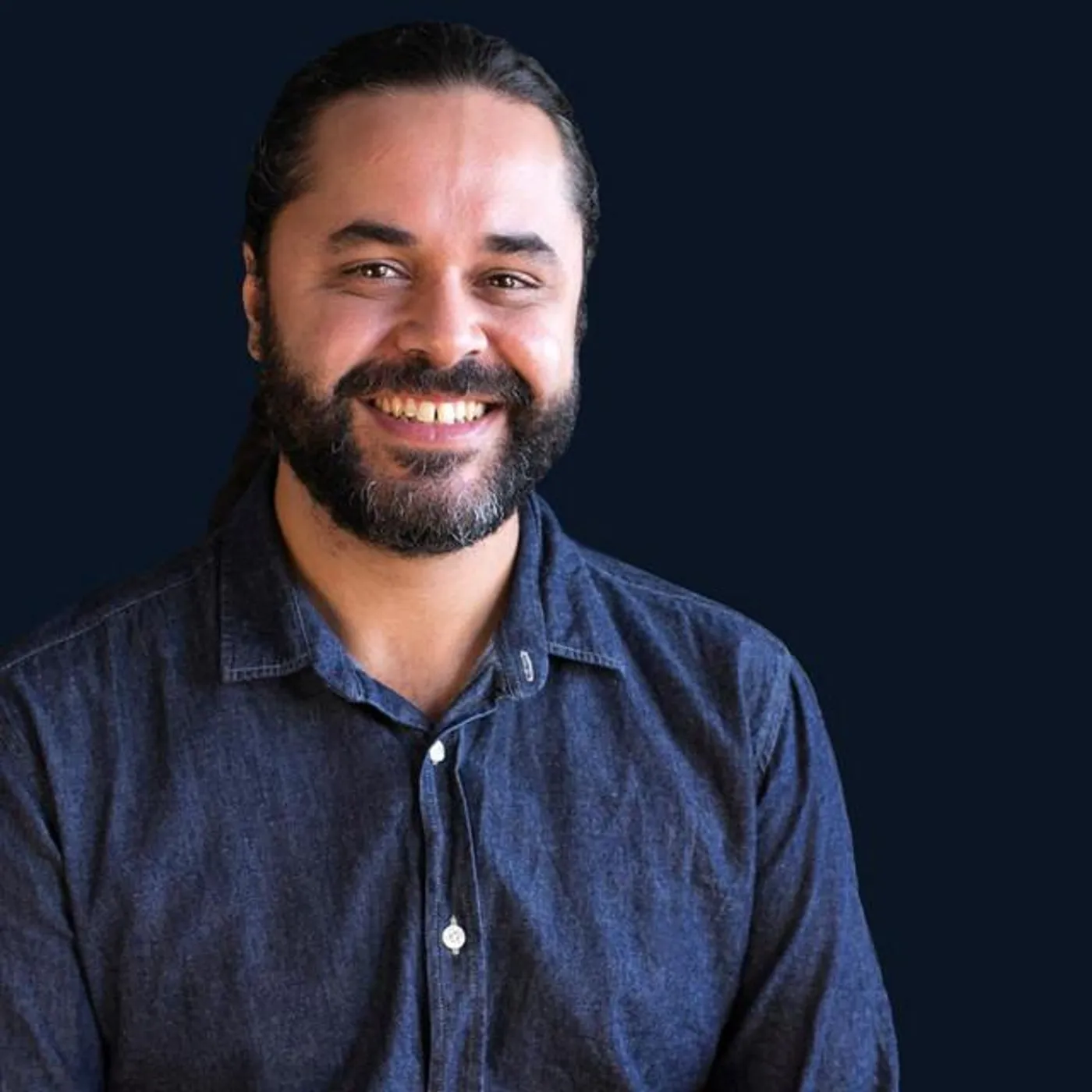 Vitor Santana Brand Page