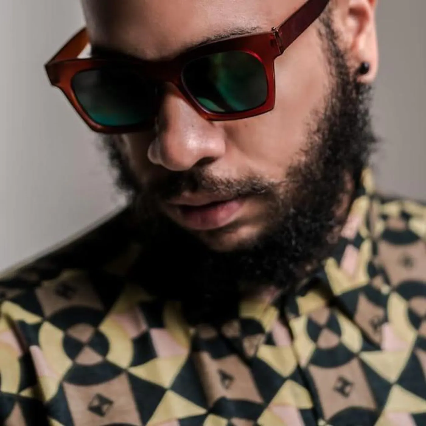 Vic Contreras Brand Page