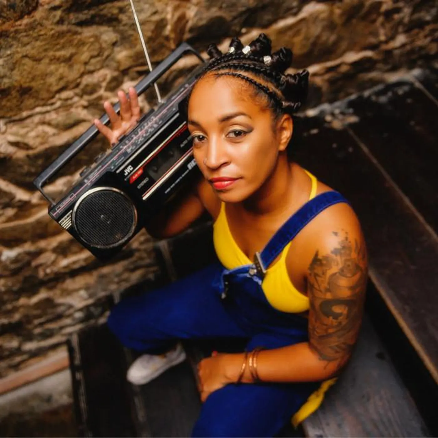 Viki Style Brand Page