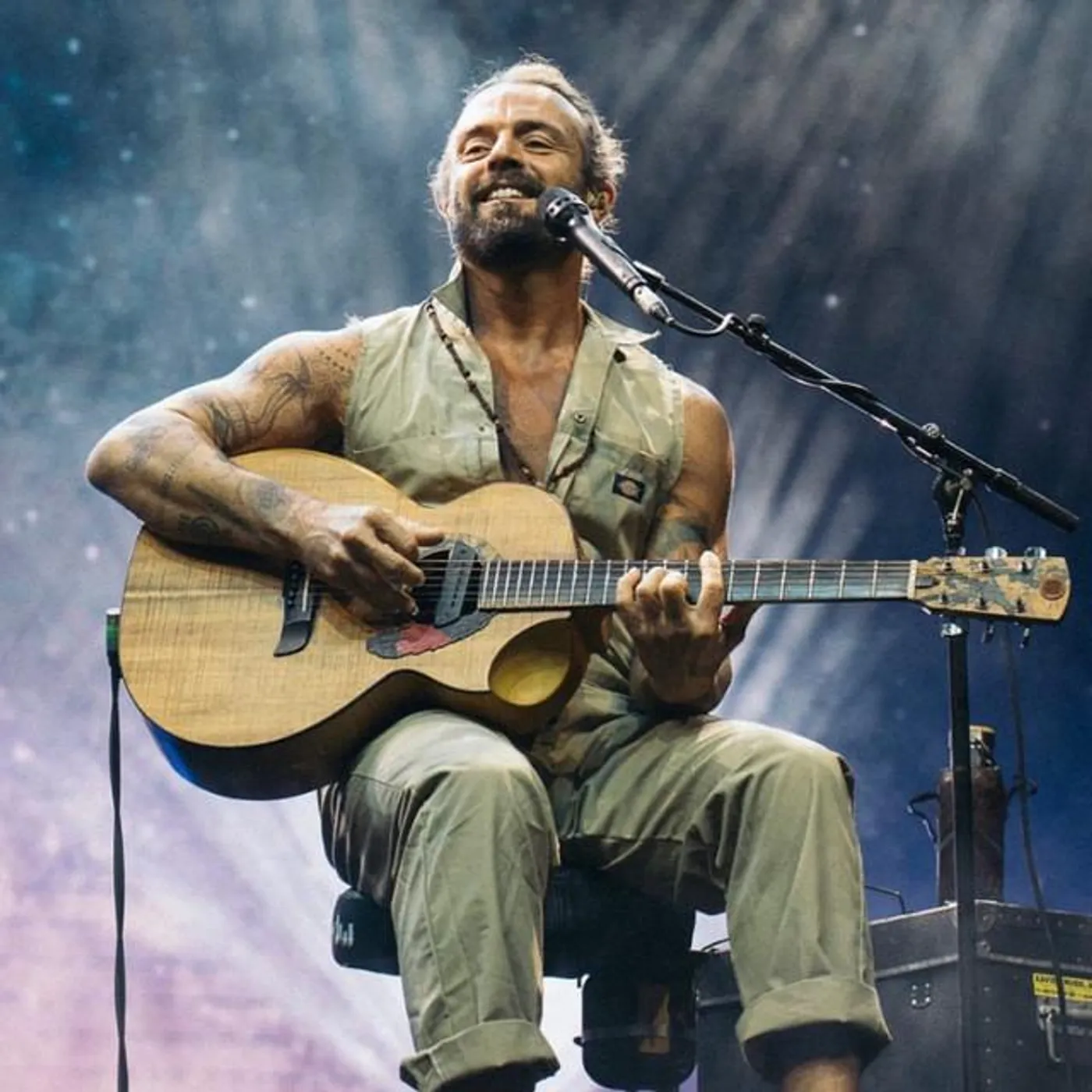 Xavier Rudd Brand Page