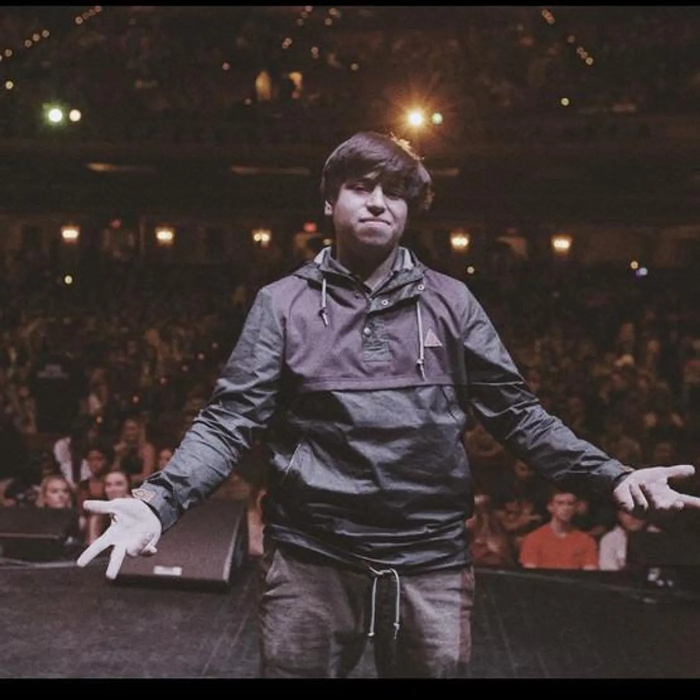 Young Helmet Brand Page