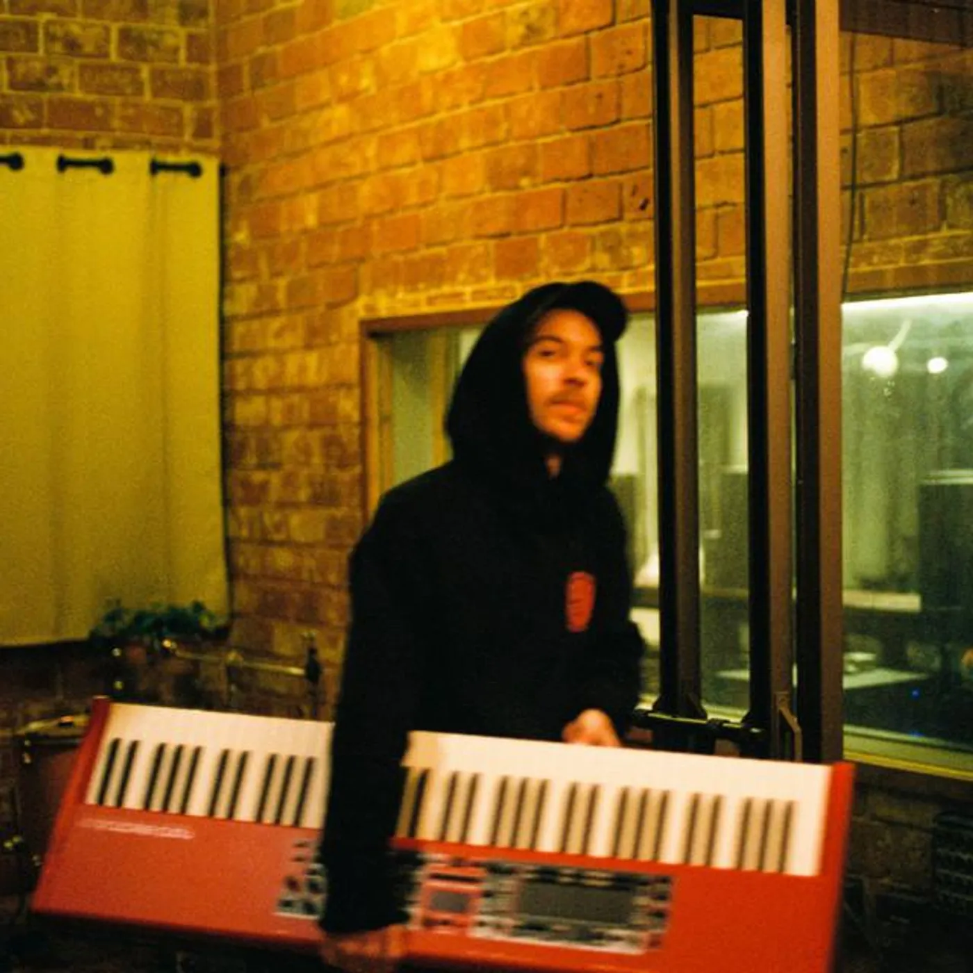 Yoni Mayraz Brand Page