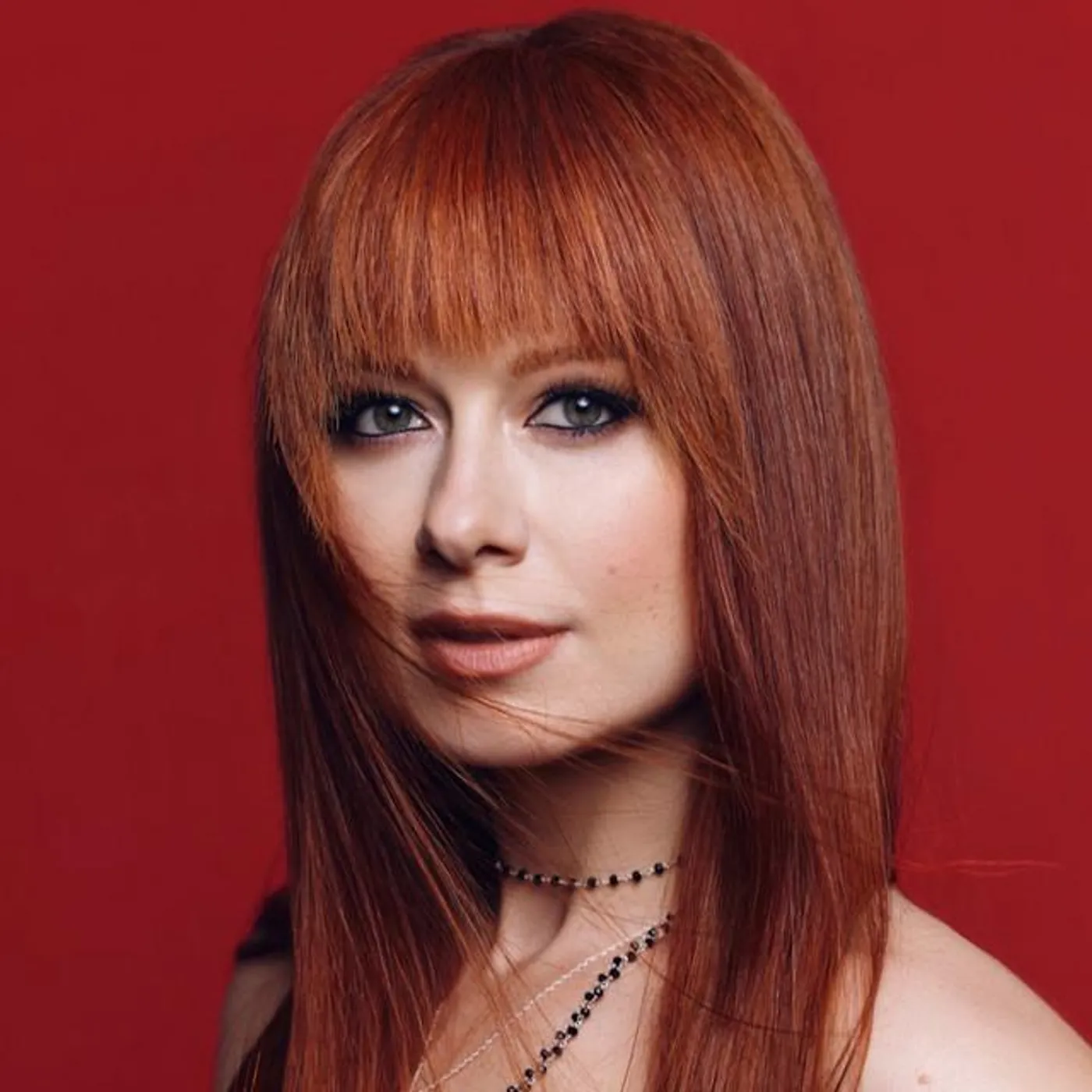 Yulia Savicheva Brand Page