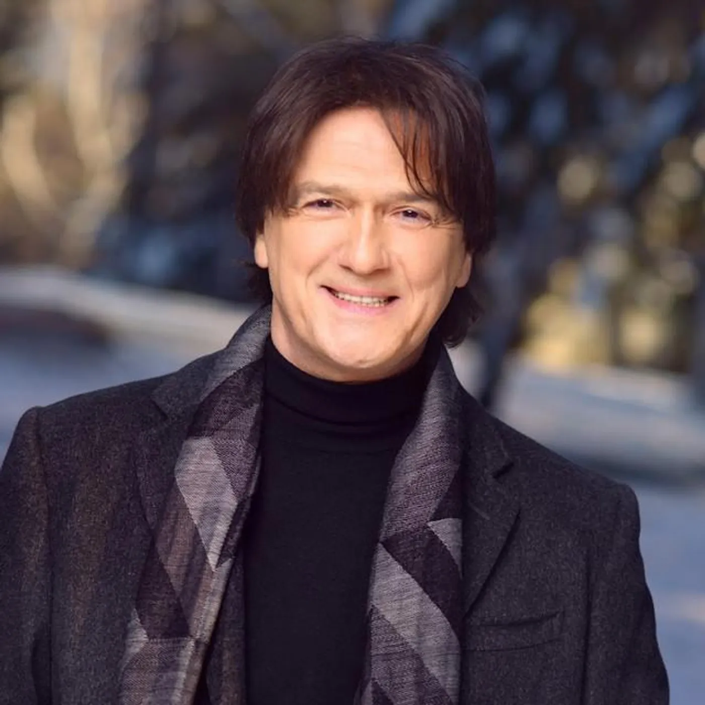 Zdravko Čolić Brand Page