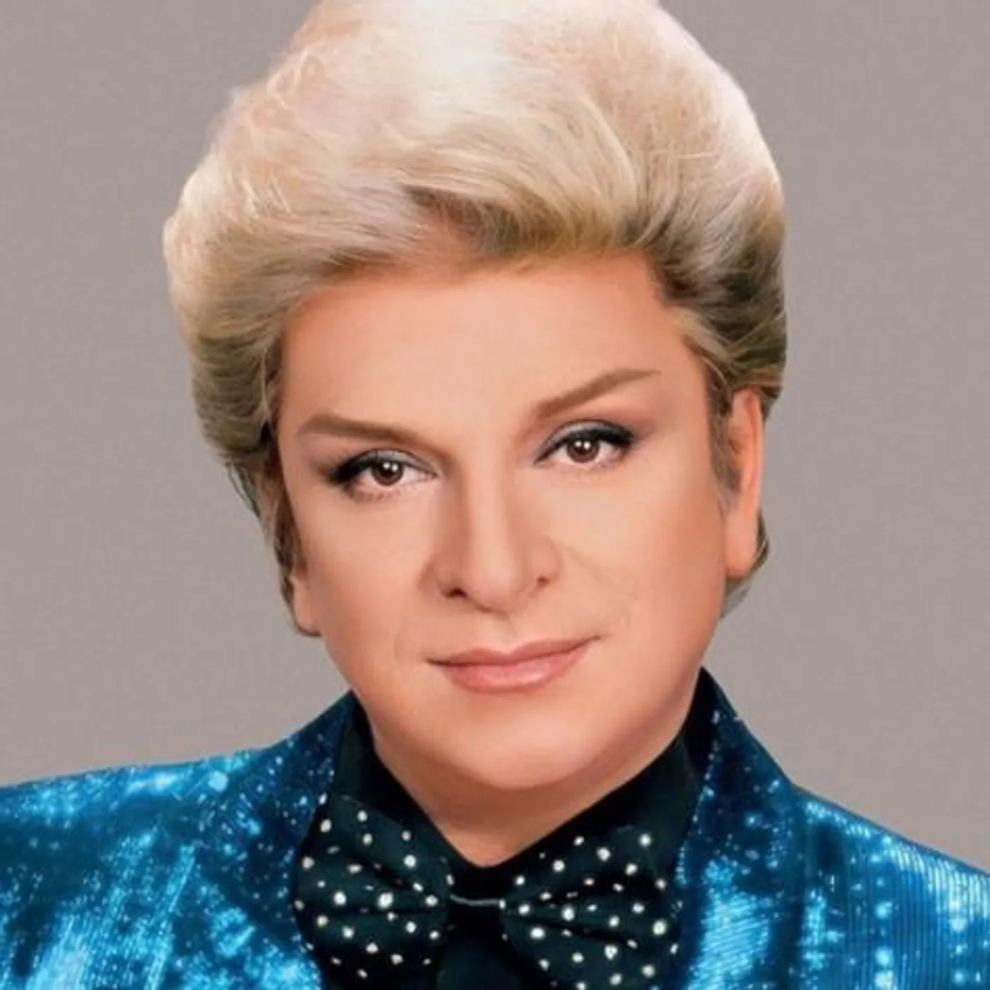 Zeki Müren Brand Page