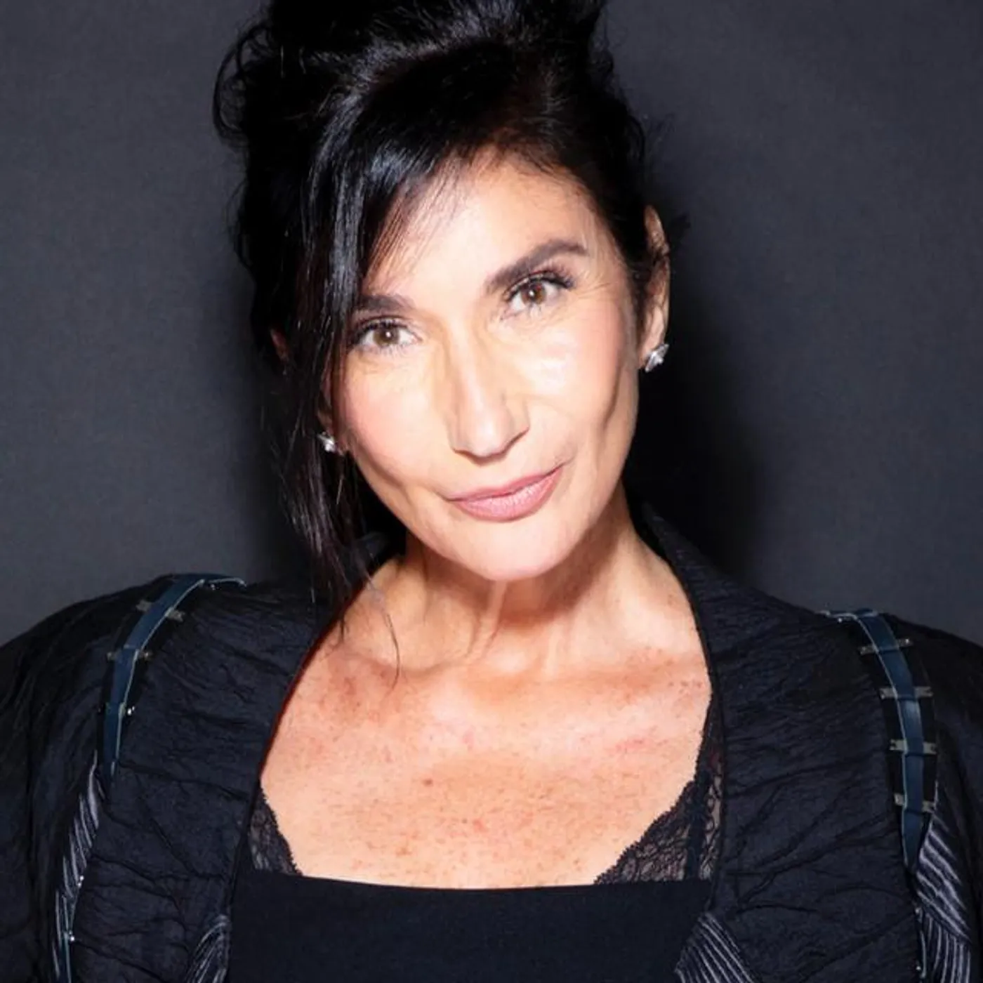 Zizi Possi Brand Page