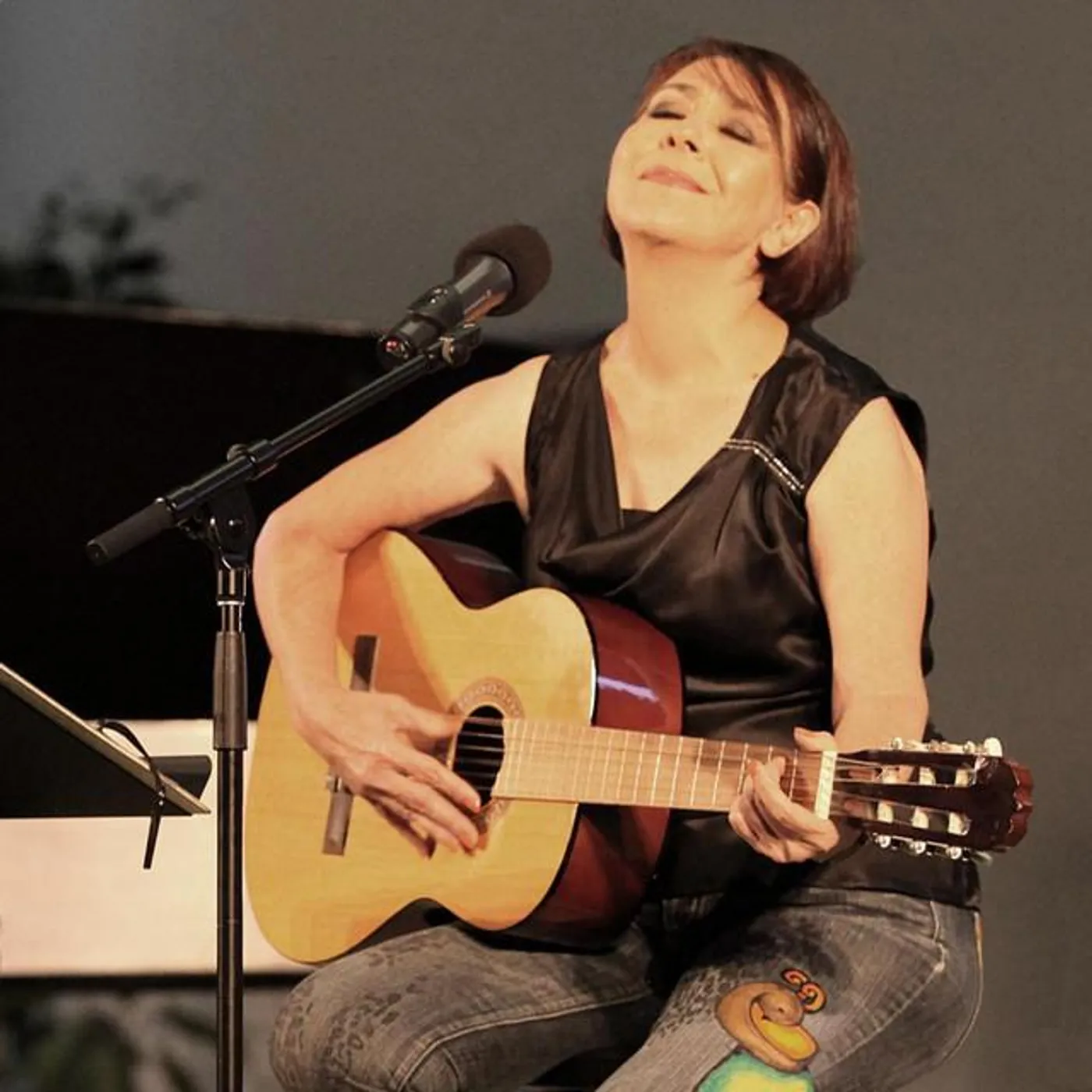 Ziba Shirazi Brand Page