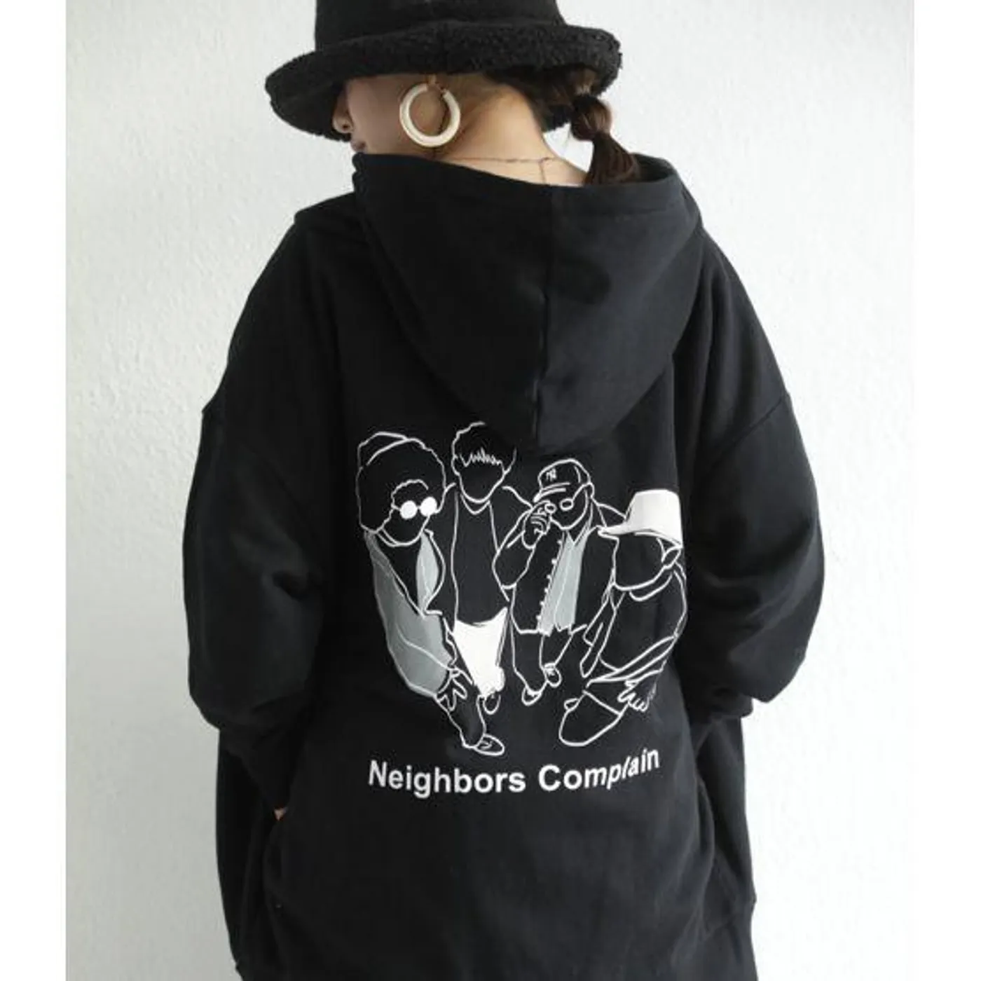 Neighbors Complain nbcp hoodie feat.antiqua (black)