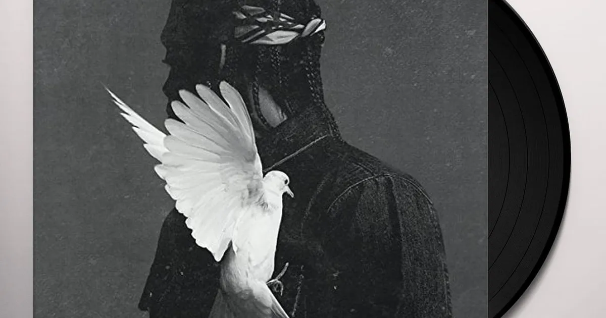 eyJidWNrZXQiOiJtZXJjaGJhci1pbW