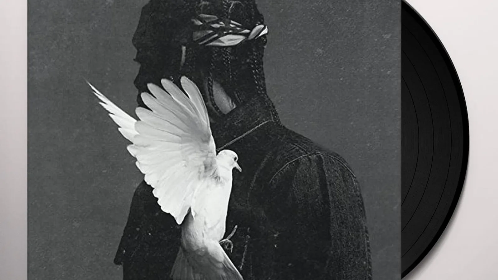 eyJidWNrZXQiOiJtZXJjaGJhci1pbW