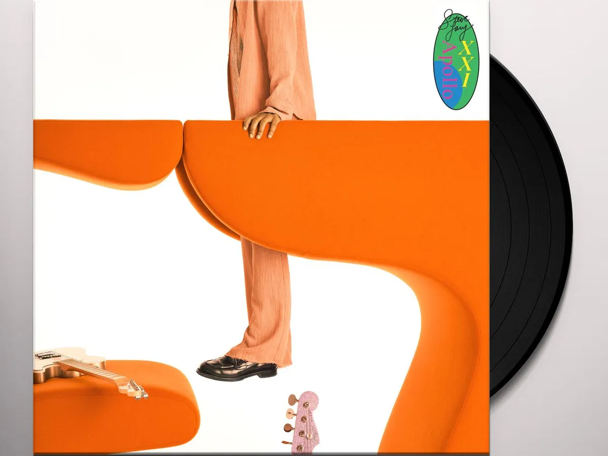 eyJidWNrZXQiOiJtZXJjaGJhci1pbW