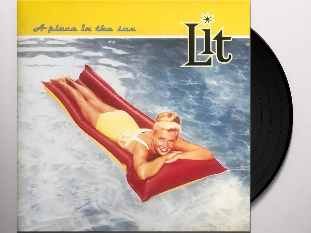 eyJidWNrZXQiOiJtZXJjaGJhci1pbW