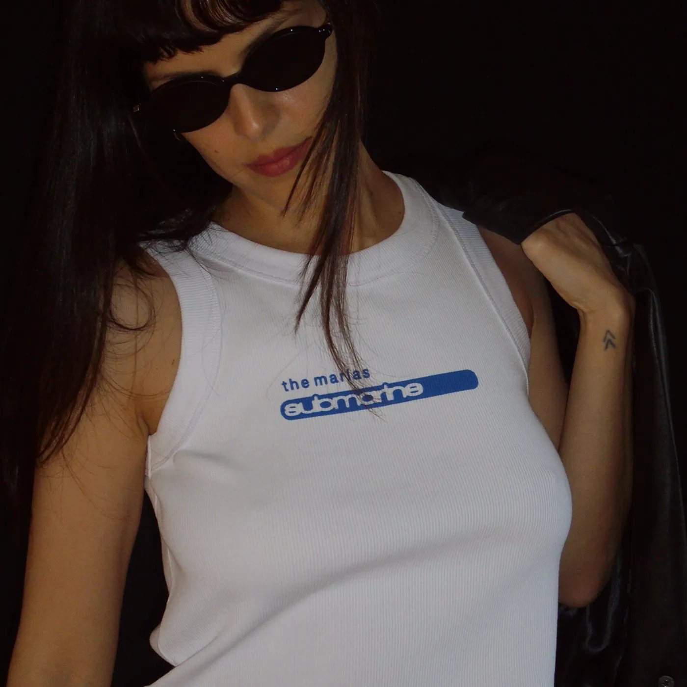 The Marías submarine logo tank