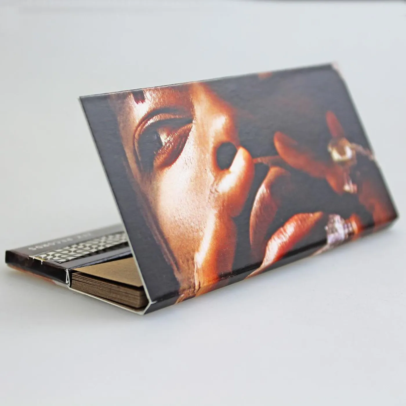 Zebra Katz LESS IS MOOR MAGNETIC ROLLING PAPERS