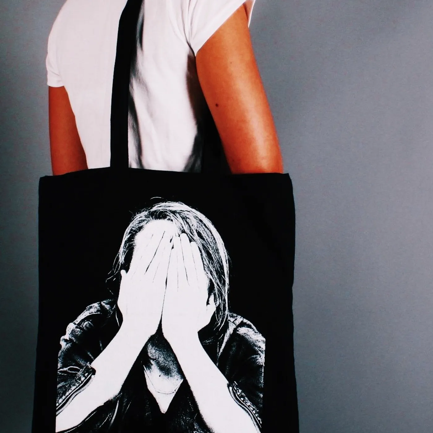 Markus Krunegård Händer Totebag
