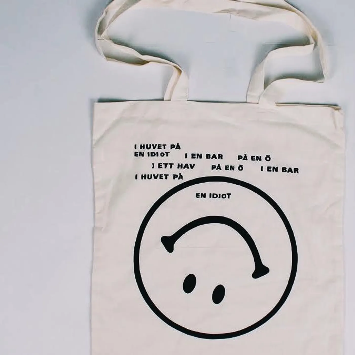 Markus Krunegård I Huvudet På En Idiot/Smiley White Totebag