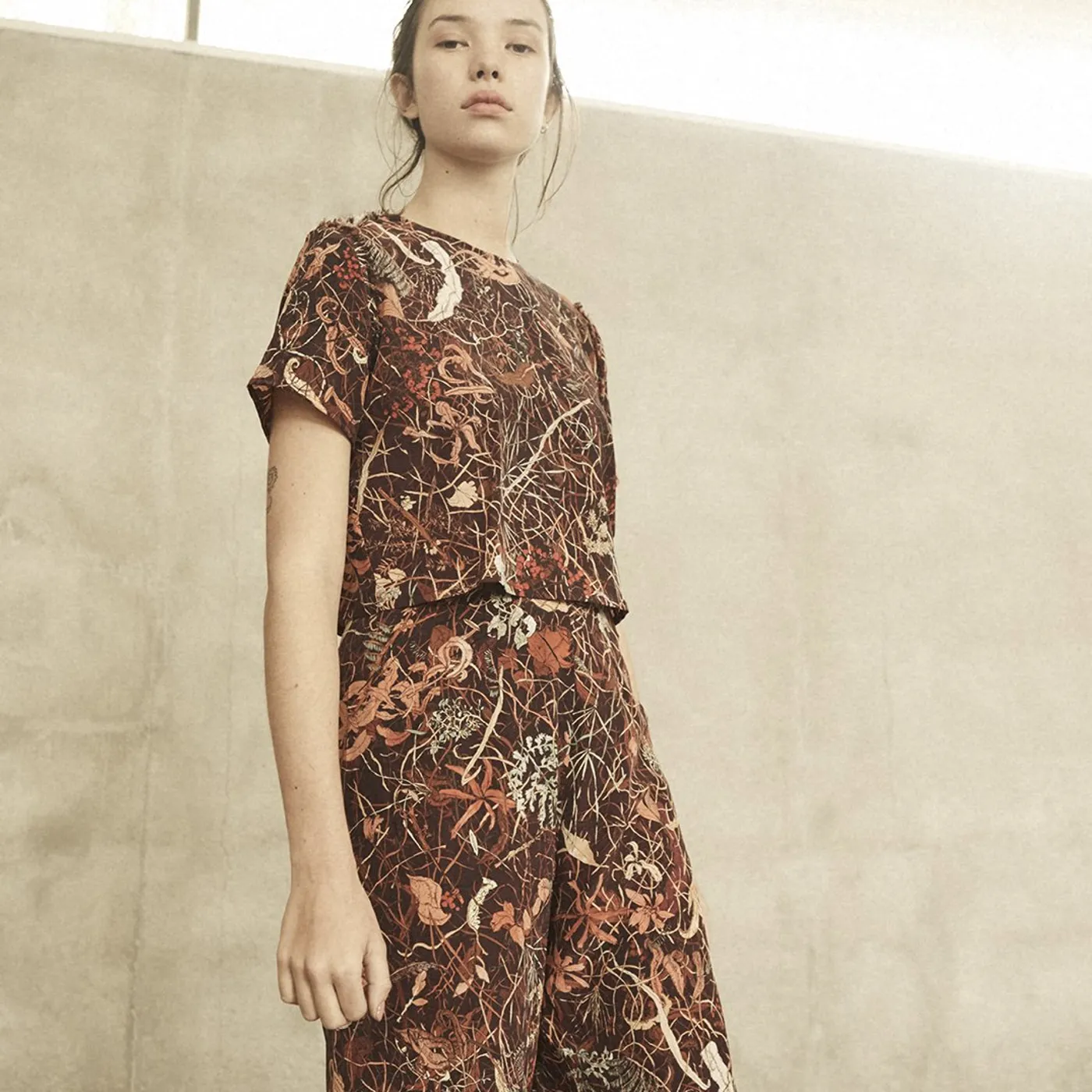 annie hamilton CROPPED TEE  //  AUTUMN