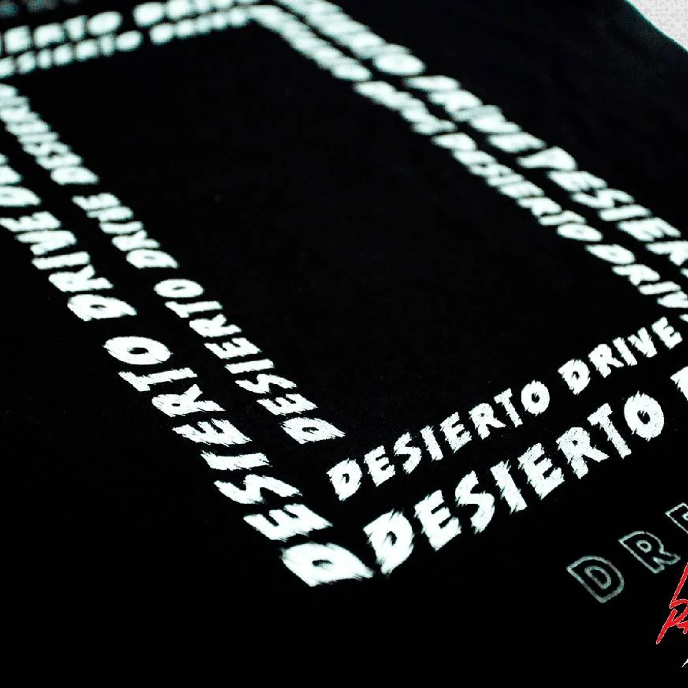 Camiseta - Desierto Drive - Black Box