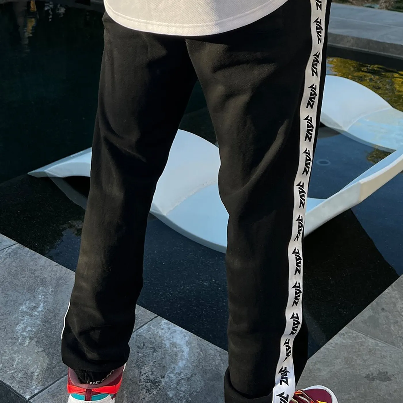 Jauz Essential Sweatpants