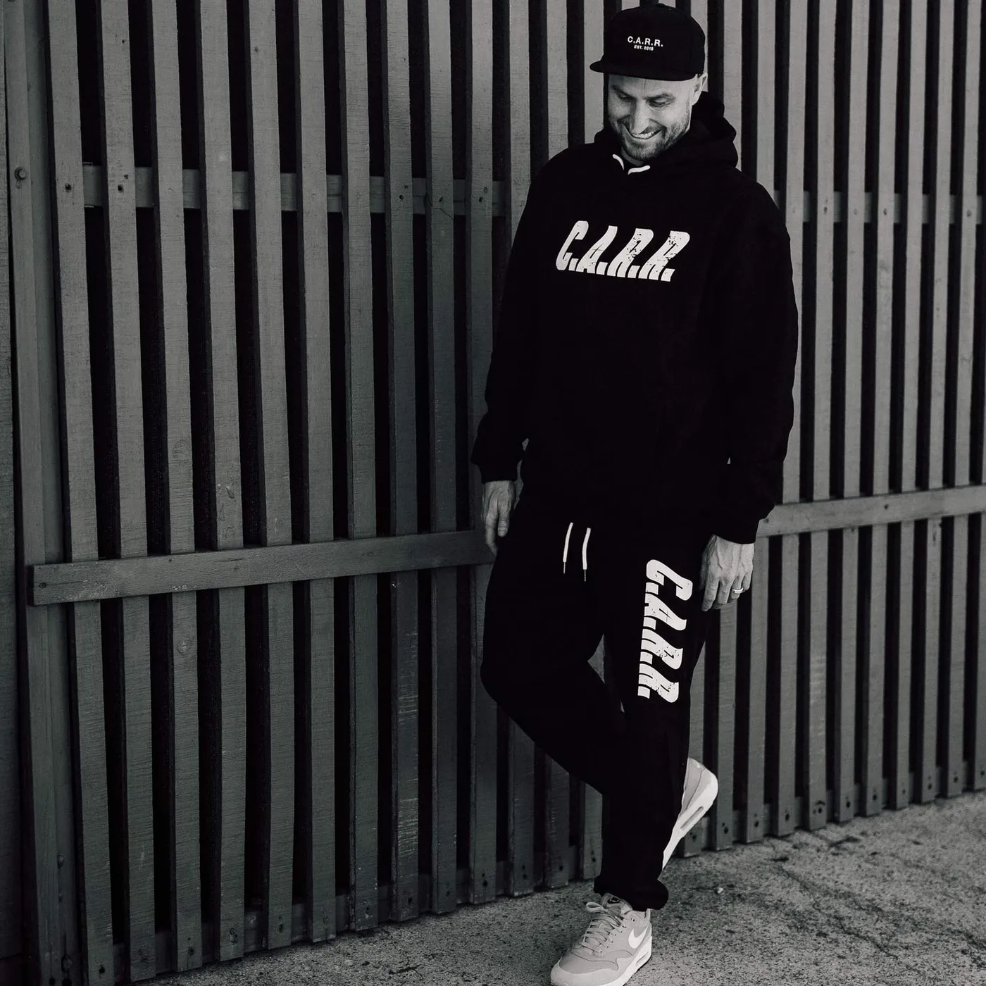 FISHER C.A.R.R. TEXTURED LOGO SWEATS