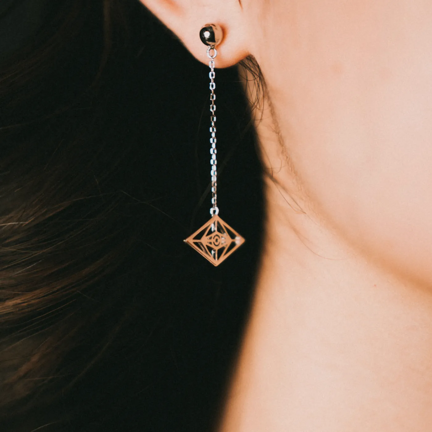 SLANDER Eye Chain Earrings