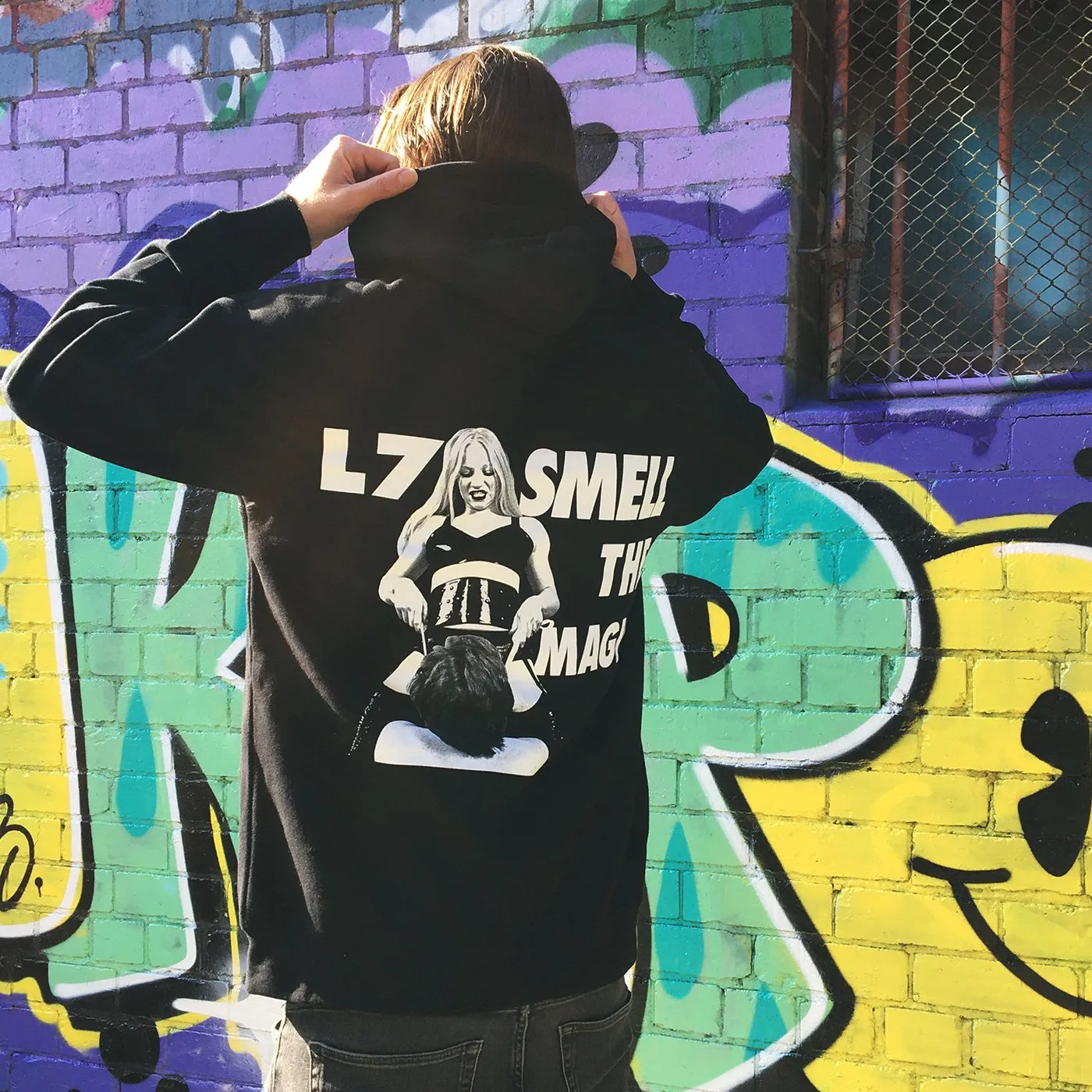 L7 Smell the Magic Zip Up Hoodie (Black)
