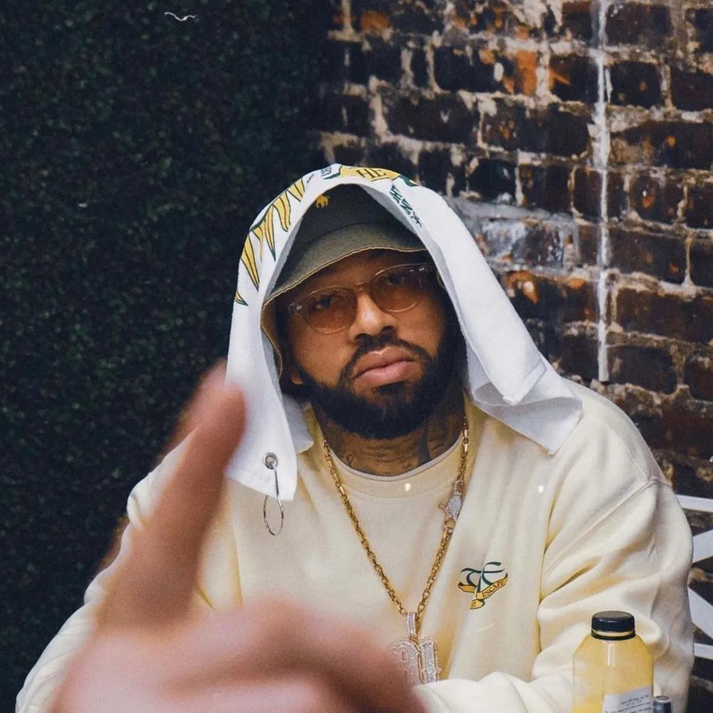 Larry June TGE GOLF Crewneck