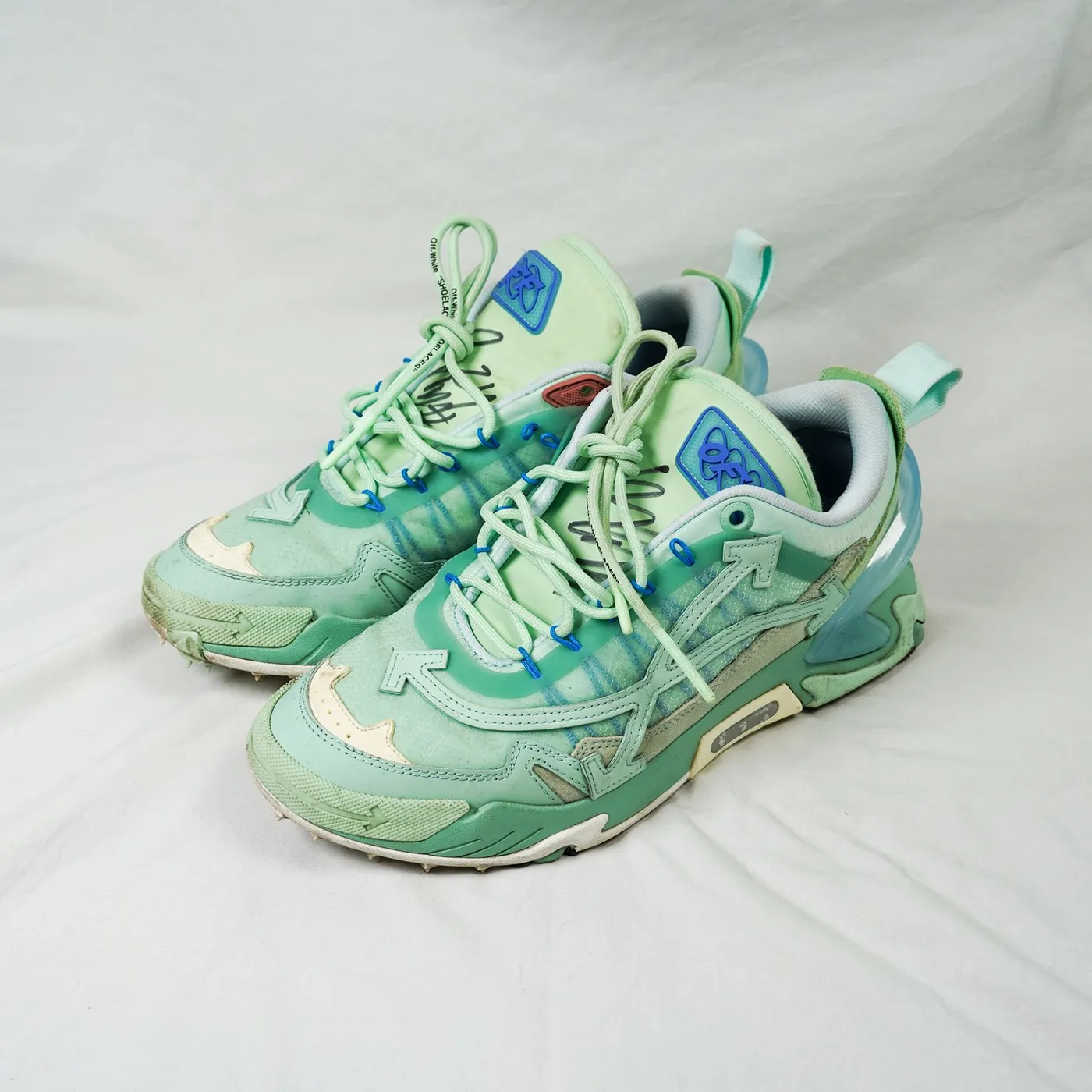 ALLBLACK Marcus Peters: Off-White Lowtop ODSY-2000 - 5140 Mint Light Blue