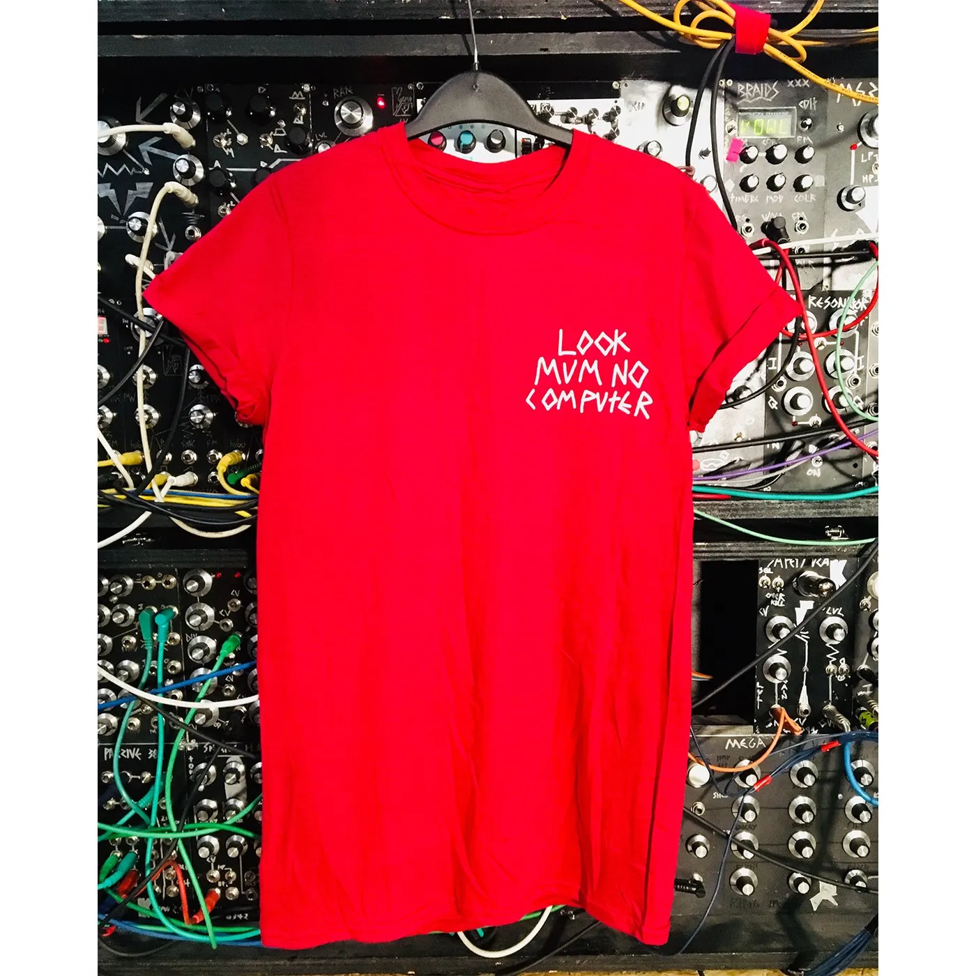 LOOK MUM NO COMPUTER UNISEX TEE RED LMNC