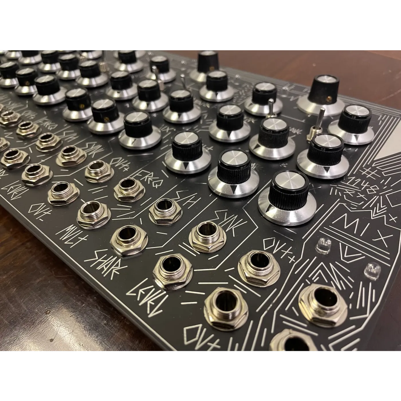 LOOK MUM NO COMPUTER 1148 MODULATION STATION QUAD LFO PCB/PANEL