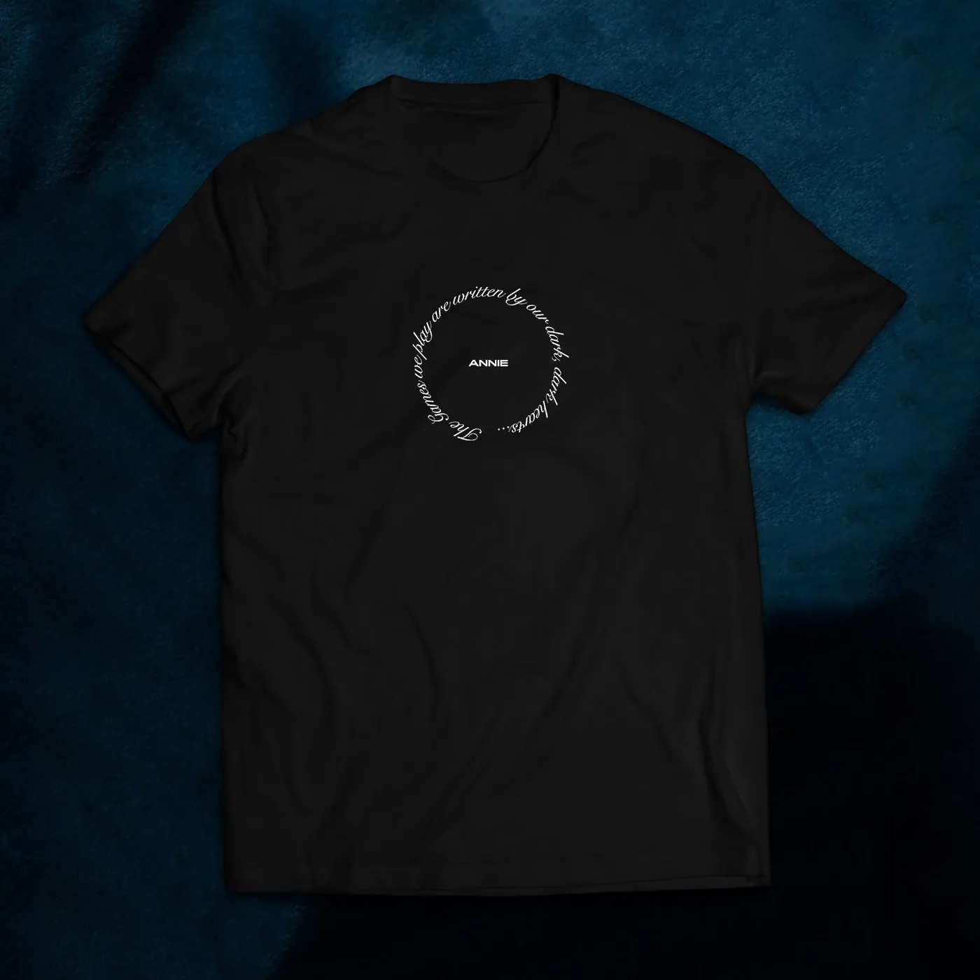 Annie 'Dark Hearts' - T-shirt