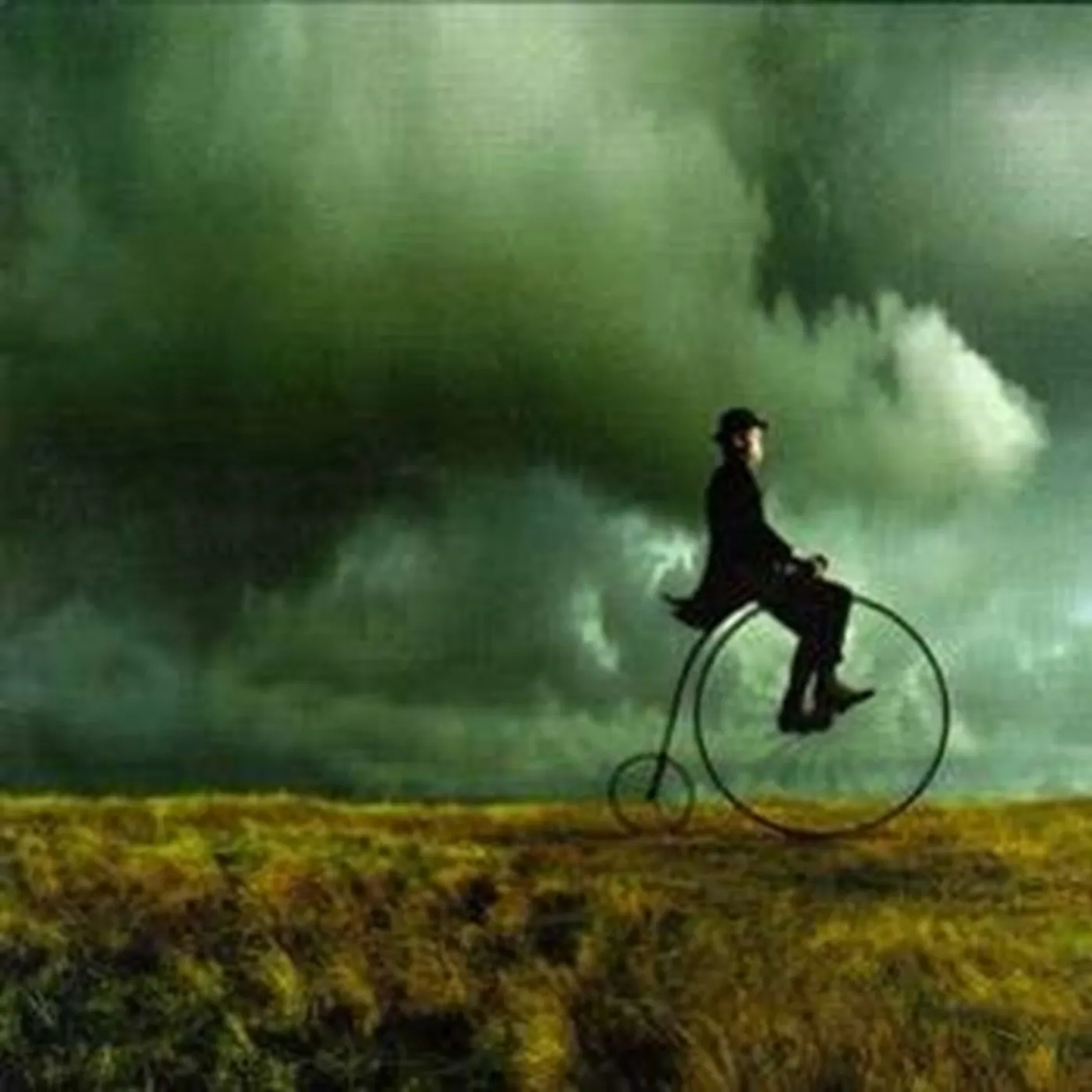 Arena CD - The Visitor