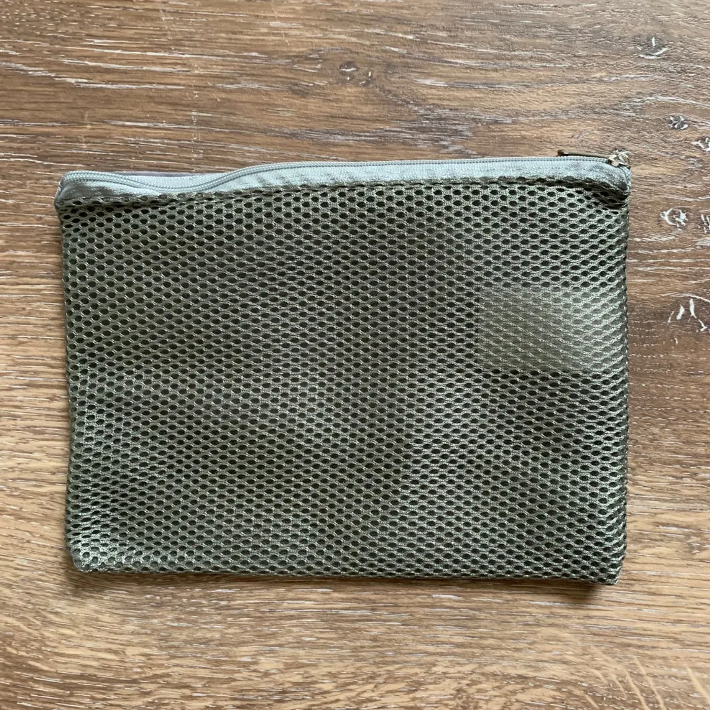 Mat and Savanna Shaw Accessory Bag