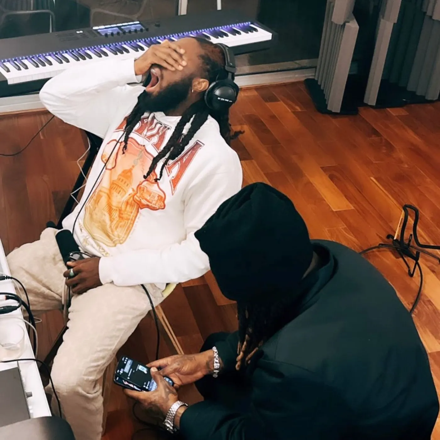 CR BLACKS Premium Havana Hoodie Ivory