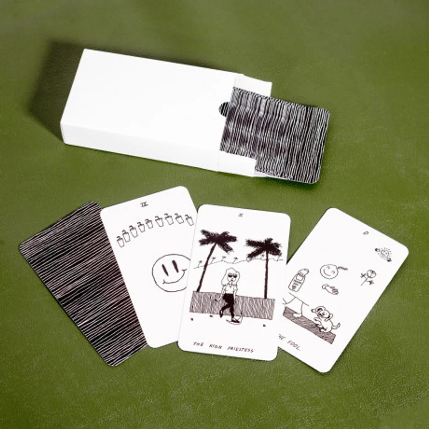 Vivian Girls Tarot Cards