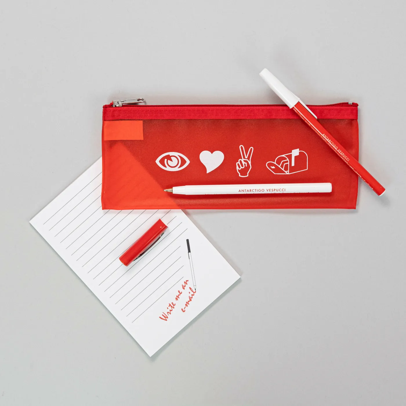 Antarctigo Vespucci I Love to E-Mail Desk Set