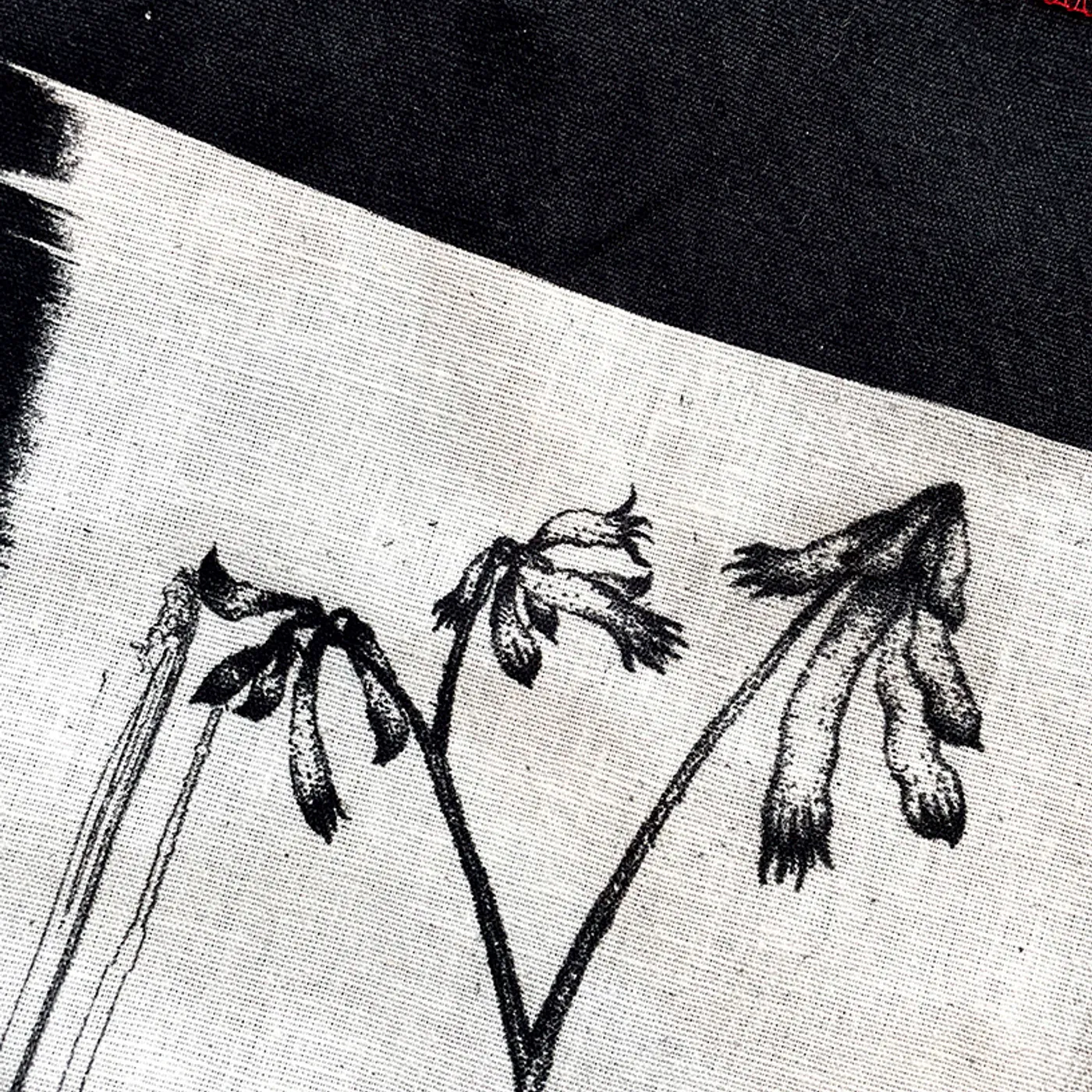 annie hamilton Linen Tote Bag