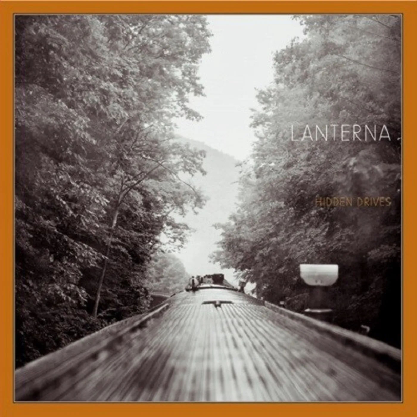 Lanterna HIDDEN DRIVES CD
