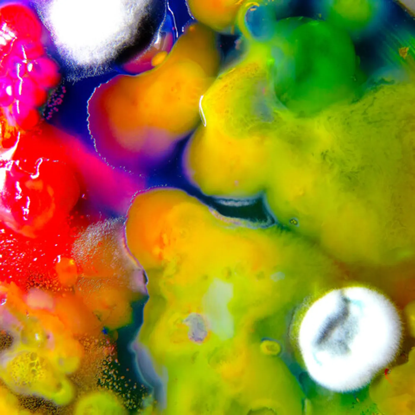 Guerilla Toss FAMOUSLY ALIVE (PURPLE) Vinyl Record